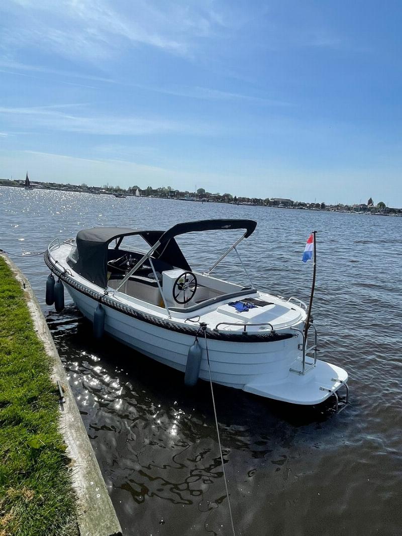 1_Luxury_Sloep_Verhuur_Sloep-huren